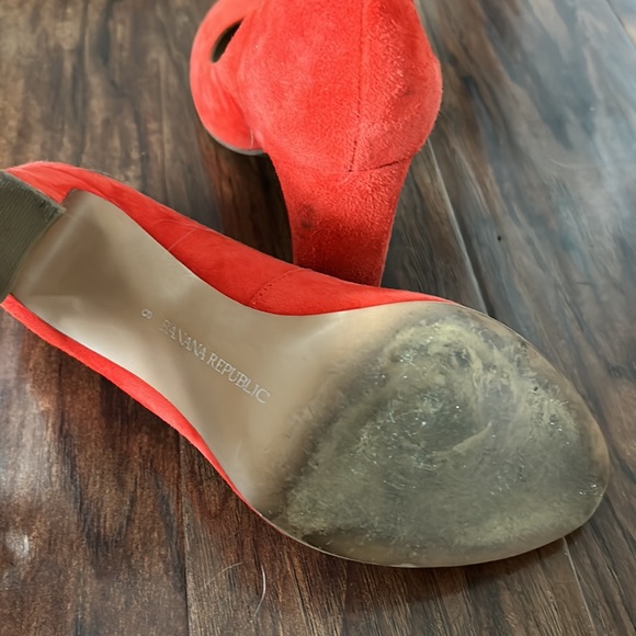 Banana republic suede heels - Picture 5 of 5